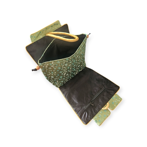 Floral Silk Clutch - Picture 4 of 4